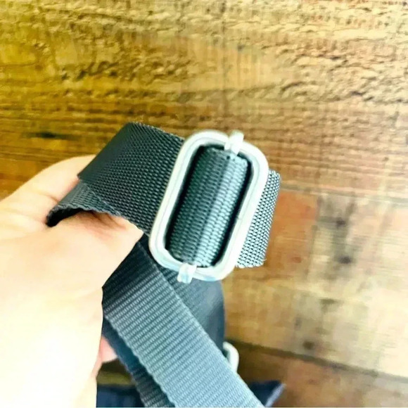 NWT Camouflage Baggallini Joey Bagg Crossbody - Picture 11 of 11